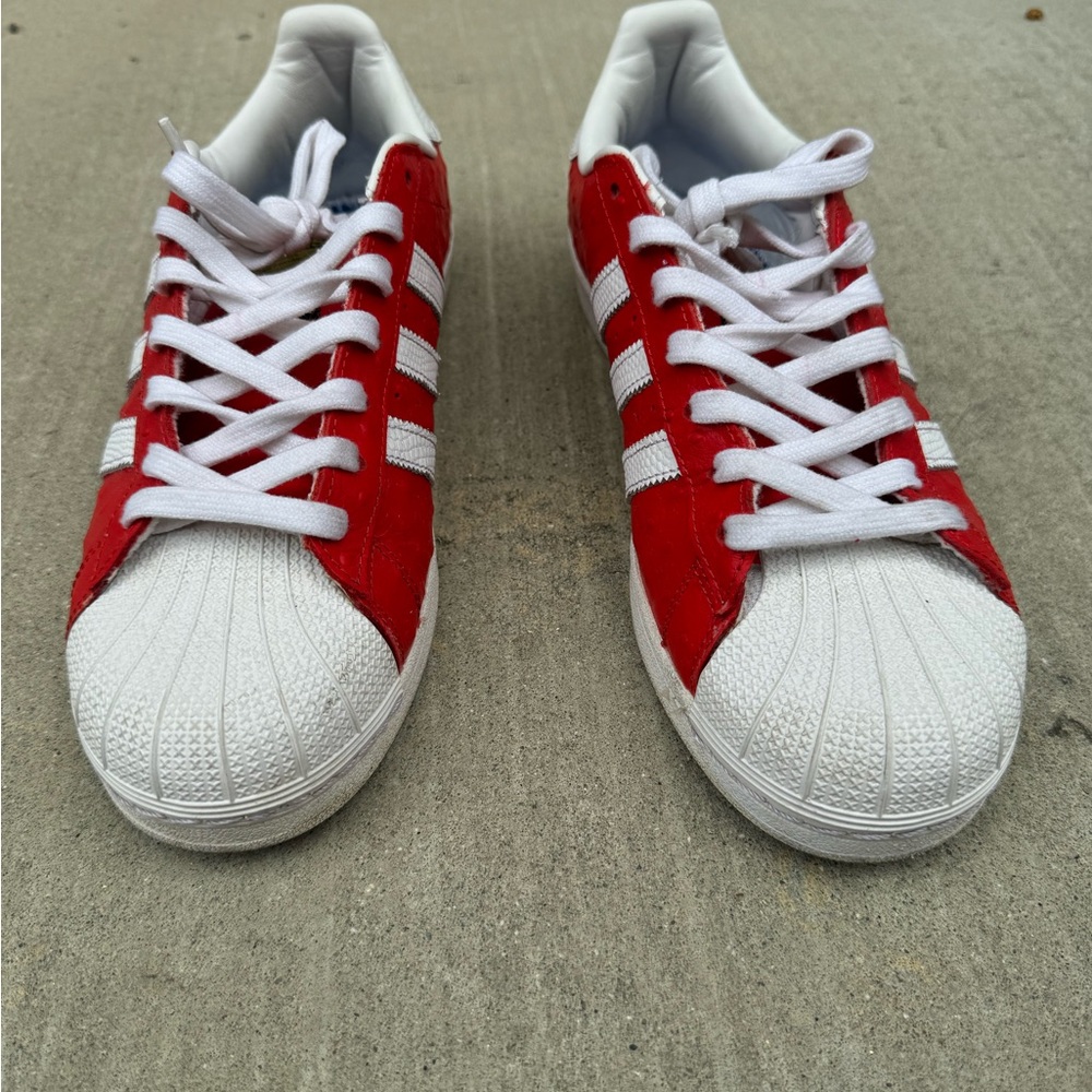 Adidas shelltoe 9.5